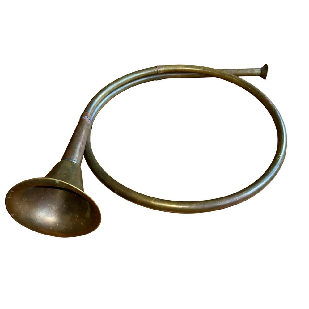 Vintage brass hunting horn cor de chasse or fox hunting horn